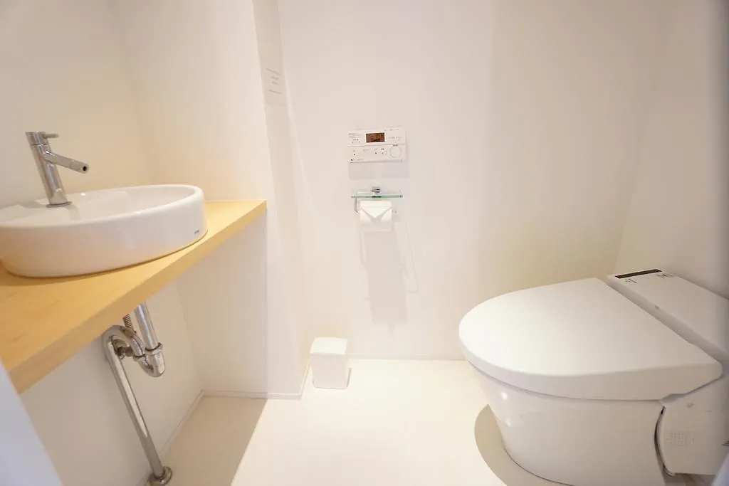 Tokyo Penthouse 3 Bed Room